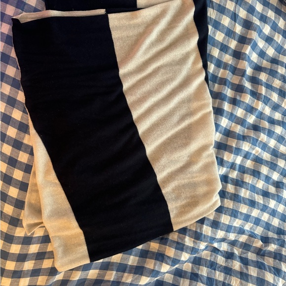 J Crew oversized cashmere wrap - Picture 3 of 3